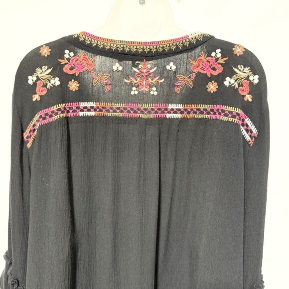 Umgee USA Blouse Womens Sz 1XL Black Floral Embroidered Bell Sleeve Whimsigoth - Picture 6 of 9